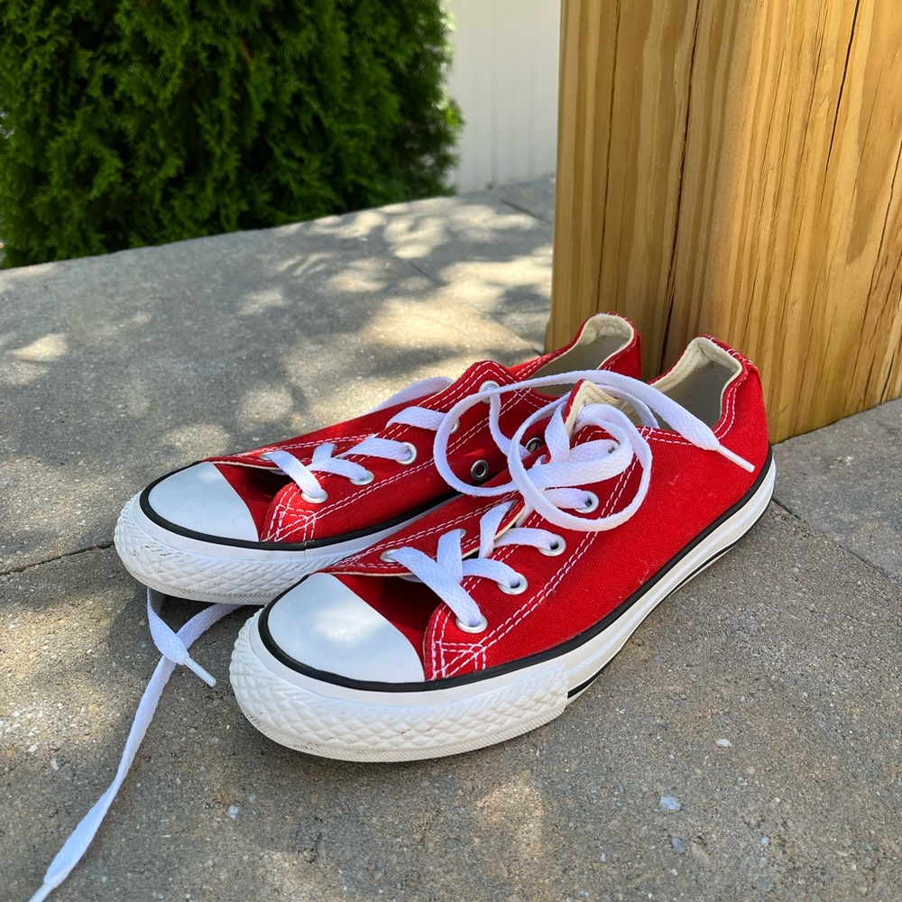 Red converse